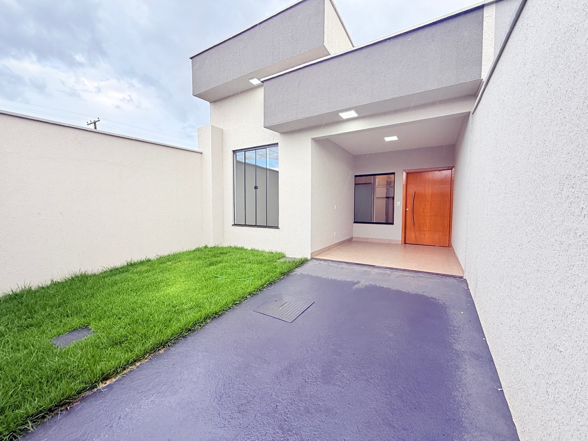 Casa 03 quartos sendo 01 suíte - Res. Alice Barbosa