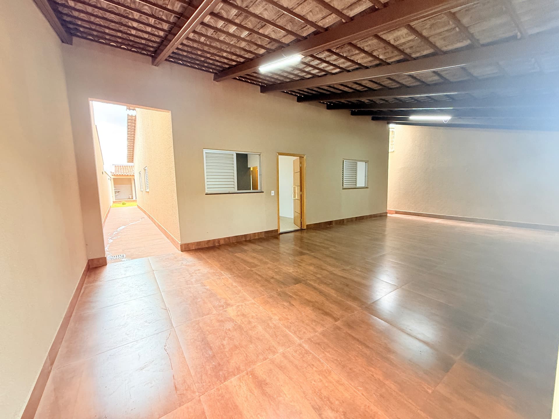 ESPAÇO E LAZER PARA O CONFORTO SEU E DE SUA FAMÍLIA